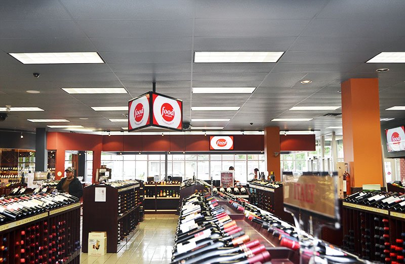 Retail Digital Signage at CSN Wine & Spirits, Canada
